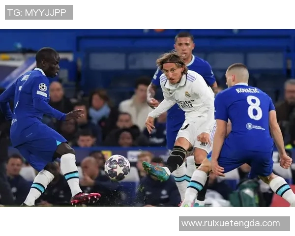 皇马中场新星引AC米兰7000万欧元豪赌，财务公平法案与更衣室矛盾埋双重危机